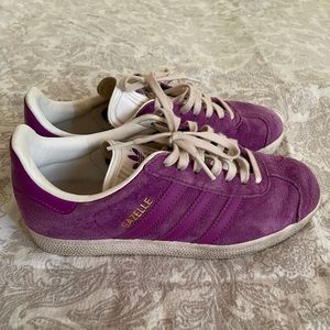 Adidas Gazelle size 6 in Purple Used in Good Condition